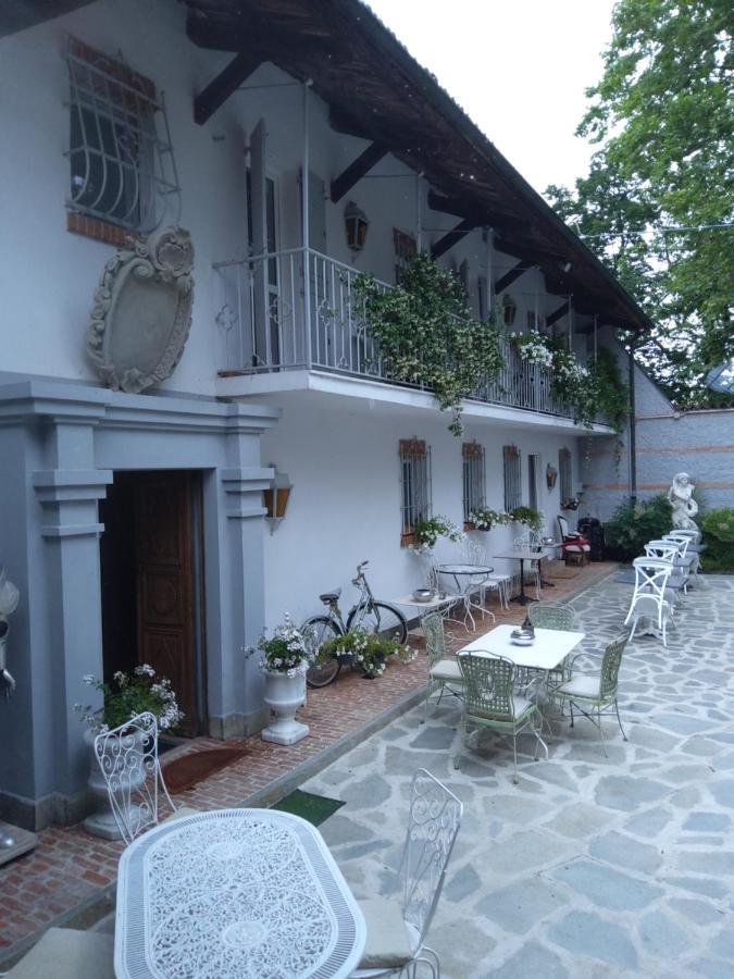 Antica Villa Cuneo- Guest House - "B&B E Non Un Hotel A Cuneo" Luaran gambar