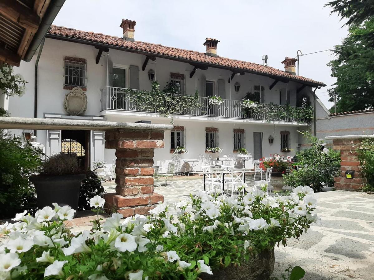 Antica Villa Cuneo- Guest House - "B&B E Non Un Hotel A Cuneo" Luaran gambar