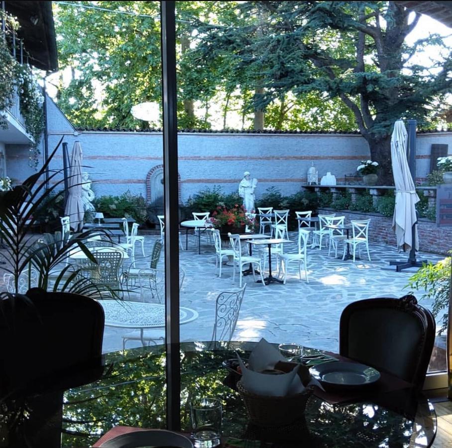 Antica Villa Cuneo- Guest House - "B&B E Non Un Hotel A Cuneo" Luaran gambar