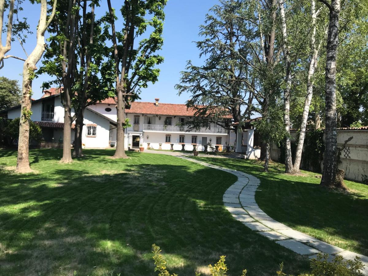 Antica Villa Cuneo- Guest House - "B&B E Non Un Hotel A Cuneo" Luaran gambar